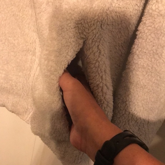 New Balance size Small Fuzzy Jacket​​ - Picture 7 of 10